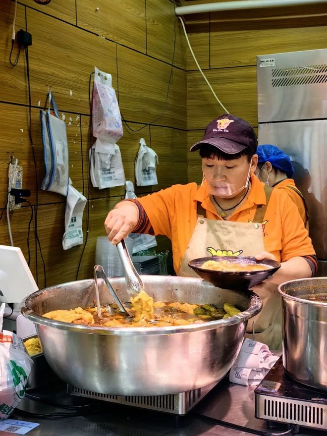 蓝狮娱乐注册：在北京吃一顿饭，只要六块钱了？